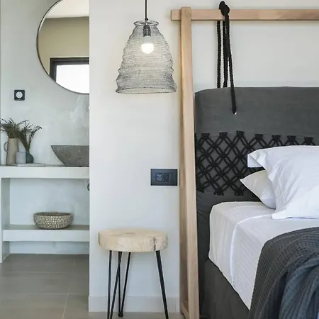 Kefalonian Chic - Charma 斯巴达