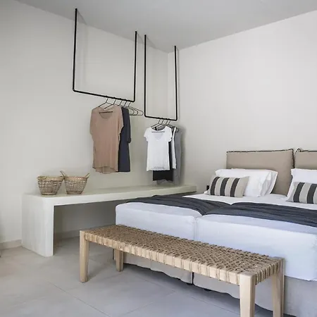 Kefalonian Chic - Charma * 斯巴达